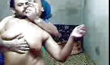 Kimberly கைல் வீட்டில், முதிர்ந்த ஆபாச அமெரிக்க நாட்டுக்காரன்
