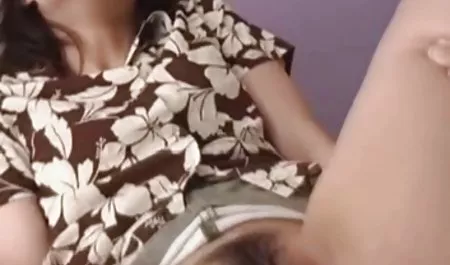 காதலர்கள் விளையாடும் ஆபாச முதிர்ந்த வீட்டில் ஒருவருக்கொருவர் லெஸ்பியன் டீன் உந்தப்பட்ட