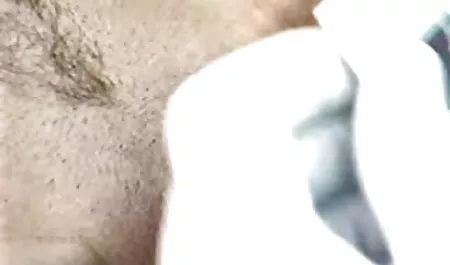 முயற்சி மினி செயல்படுத்த தடித்த முதிர்ந்த ஆபாச உள்ளாடையுடன்
