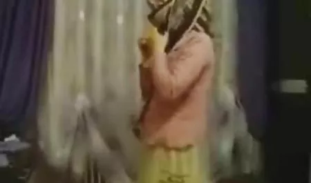 இன்னும் மோசமான இந்திய முதிர்ந்த சுய கட்டுப்பாடு