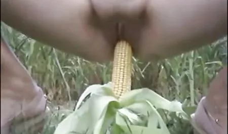 வெள்ளை நீல முடி பெண் ஒரு நல்ல Rusko porno zrelih கழுதை