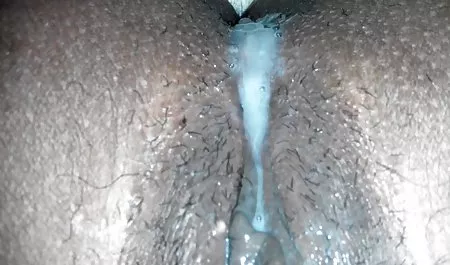 மனைவி தன் குத ஆபாச முதிர்ந்த காதலனை