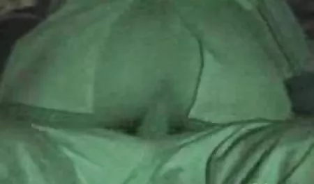 பொன்னிற ரெட்ரோ ஆபாச முதிர்ந்த வழுக்கை அவளது கேம் பெண்