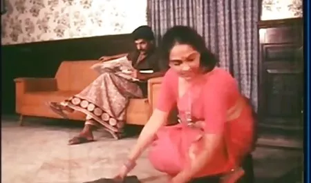 முத்தம் முதிர்ந்த ஆபாச அழகானவர்கள் அரோரா மூலம் தொலைபேசி